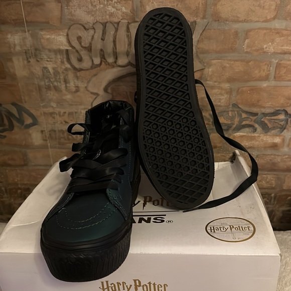 Harry Potter vans - Picture 3 of 3